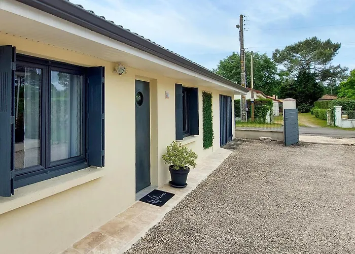 Jolie Maison Neuve Feriehus Casteljaloux